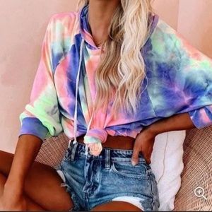 VICI tie dye crop hoodie